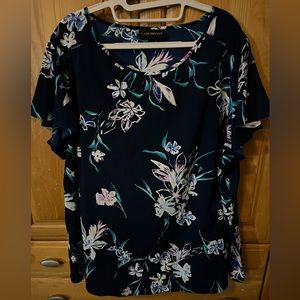 Lane Bryant Flutter Sleeve Blouse Floral Print size 22 EUC